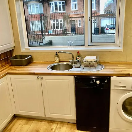 Two The Manor Born 3 Bedroom House Tynemouth Exterior photo