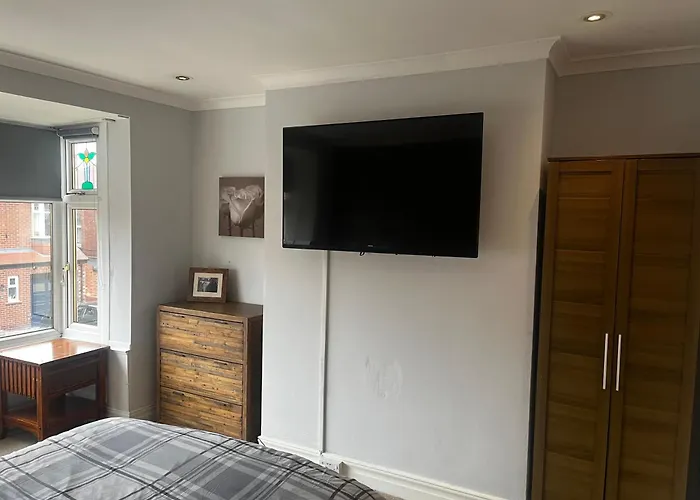 Two The Manor Born 3 Bedroom House